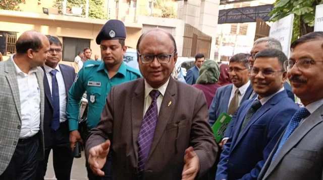 রাষ্ট্রের স্বার্থসংশ্লিষ্ট মামলাগুলোর তদন্ত শুরু শিগগিরই : দুদক চেয়ারম্যান