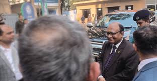 কাজে যোগ দিলেন দুদকের নতুন চেয়ারম্যান মোহাম্মদ আবদুল মোমেন