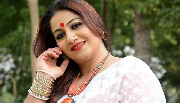 চিত্রনায়িকা শিল্পীর ব্যাংক অ্যাকাউন্ট ফ্রিজ