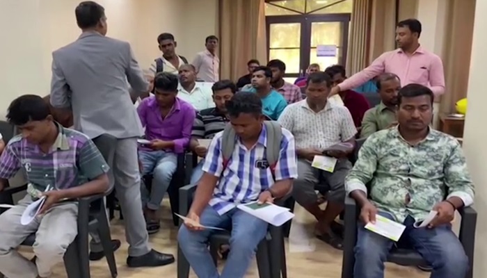 মালদ্বীপে প্রবাসী বাংলাদেশিরা ৩৫ ডলারে পাবেন স্মার্ট কার্ড