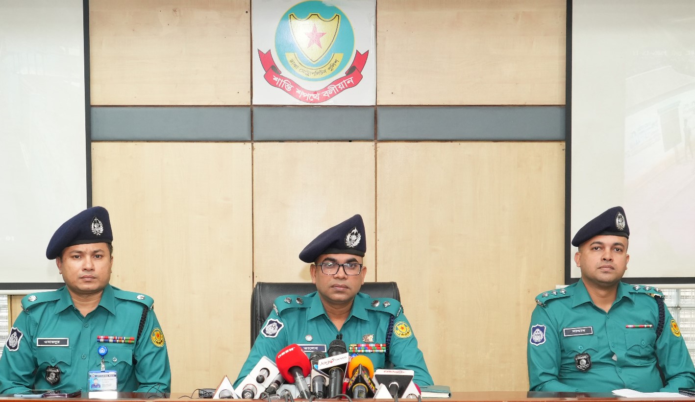 তুরাগে এসিড নিক্ষেপ করে চাঞ্চল্যকর ছিনতাইয়ের ঘটনায় গ্রেপ্তার এক