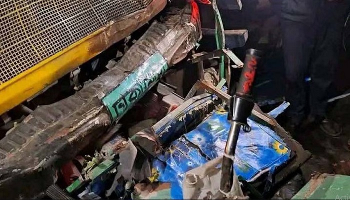 গাজীপুরে ট্রাক ও কাভার্ড ভ্যানের চাপায় অটোরিকশার ৪ যাত্রী নিহত