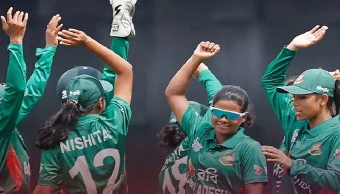 অনূর্ধ্ব-১৯ এশিয়া কাপ: মালয়েশিয়াকে গুঁড়িয়ে গ্রুপ চ্যাম্পিয়ন বাংলাদেশের মেয়েরা